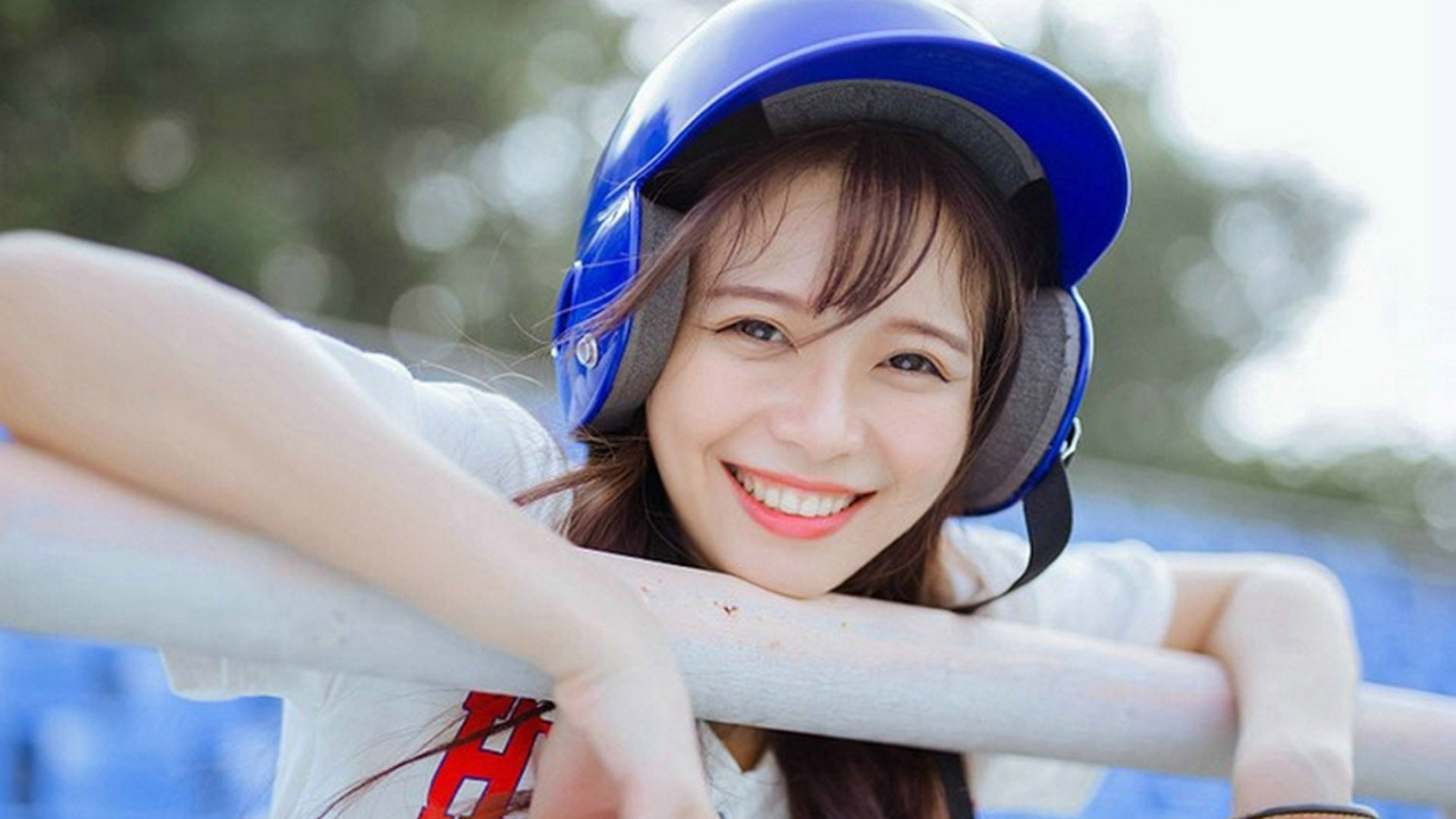 日本在线视频二区_: 贯穿时代的共鸣，难道这不是历史的力量吗？